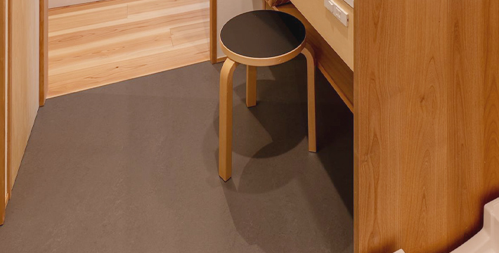 material-011_img04_pc